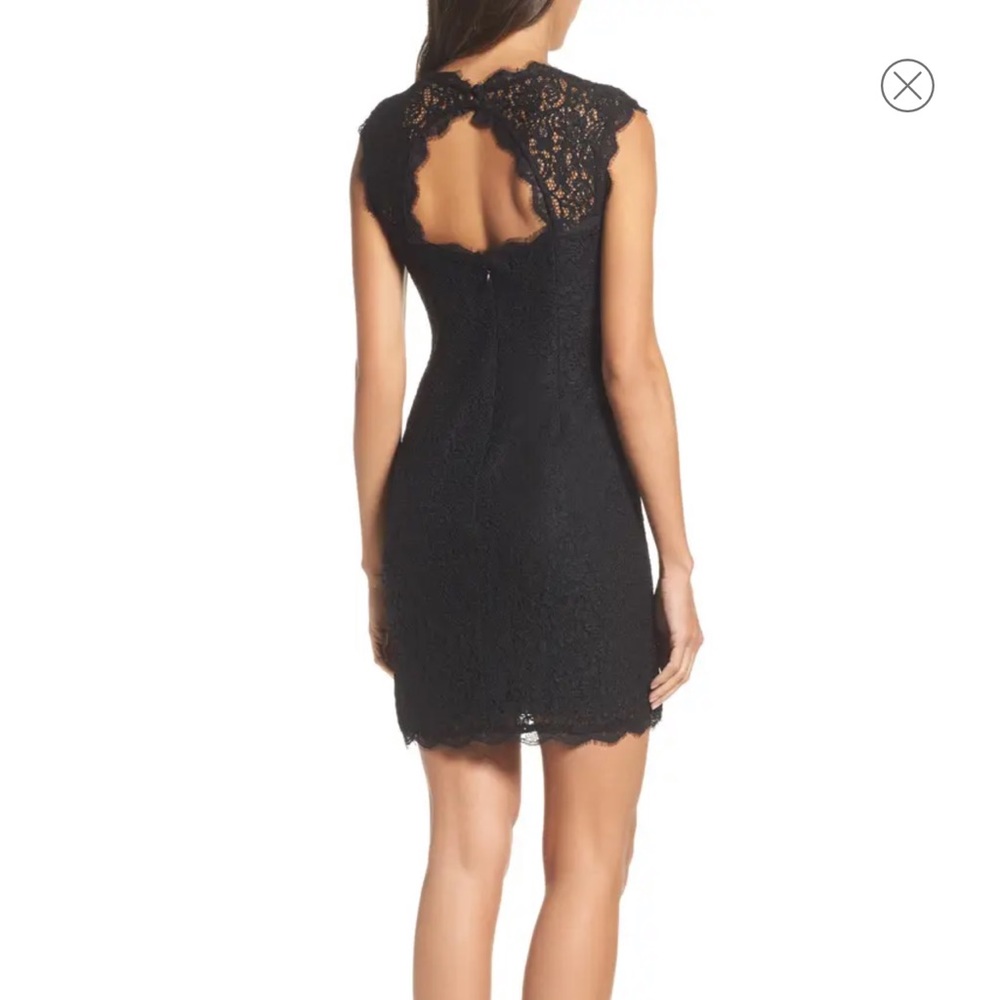 Adrianna Papell lace cocktail dress